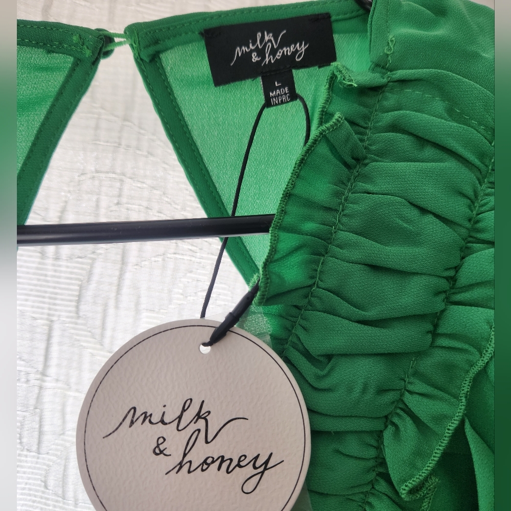 Green Ruffled V Neck blouse - Picture 3 of 4